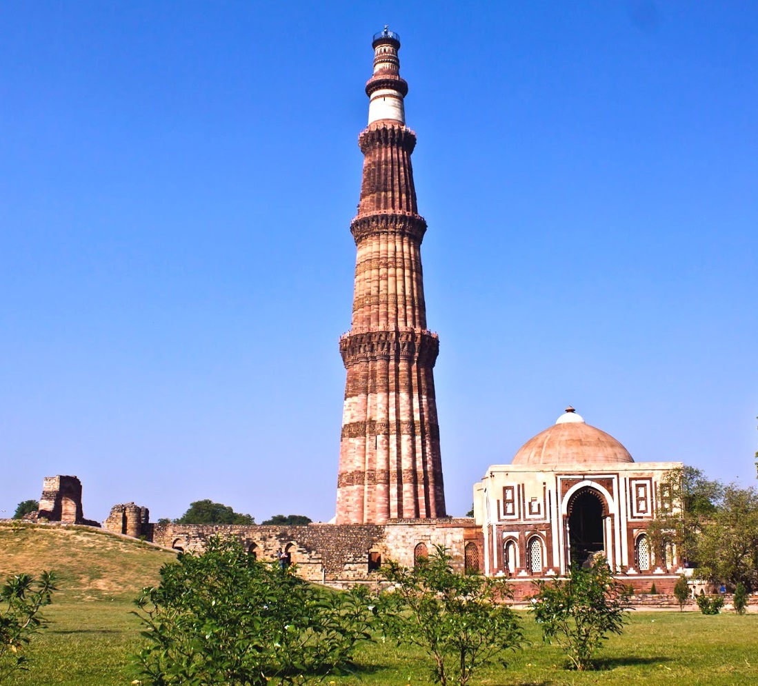 Top 4 must-visit places in Delhi - Gurdial Taxi Services
